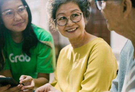 1万多人报考，这个新职业为啥火了？_长期护理师资讯信息网